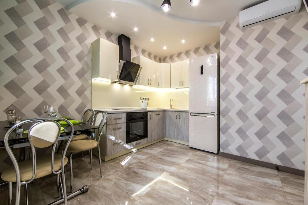 Стильна Квартира В Сучасному Комплексі Метро Нивки Kyiv Exterior photo